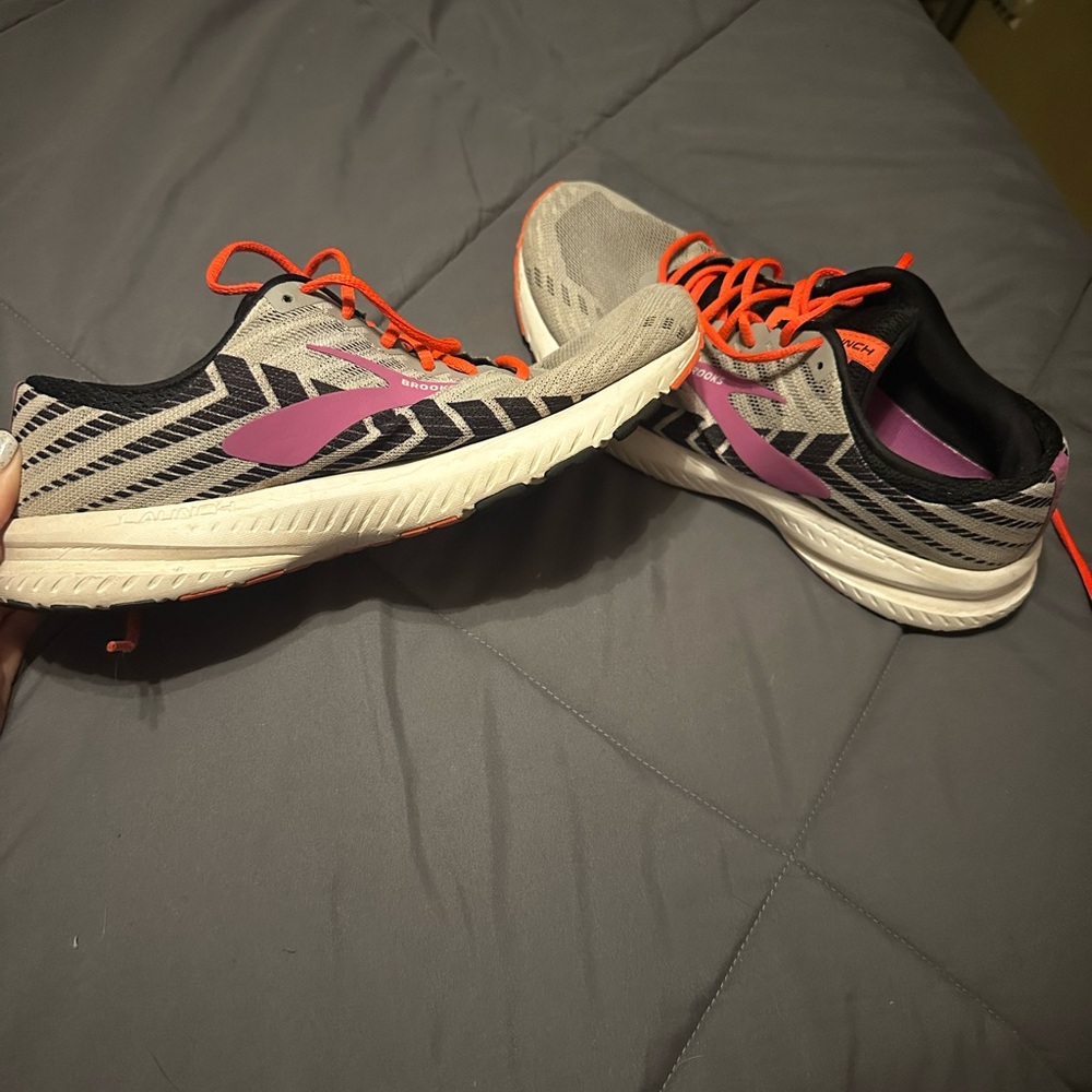 Women’s Brooks Tennis Shoes